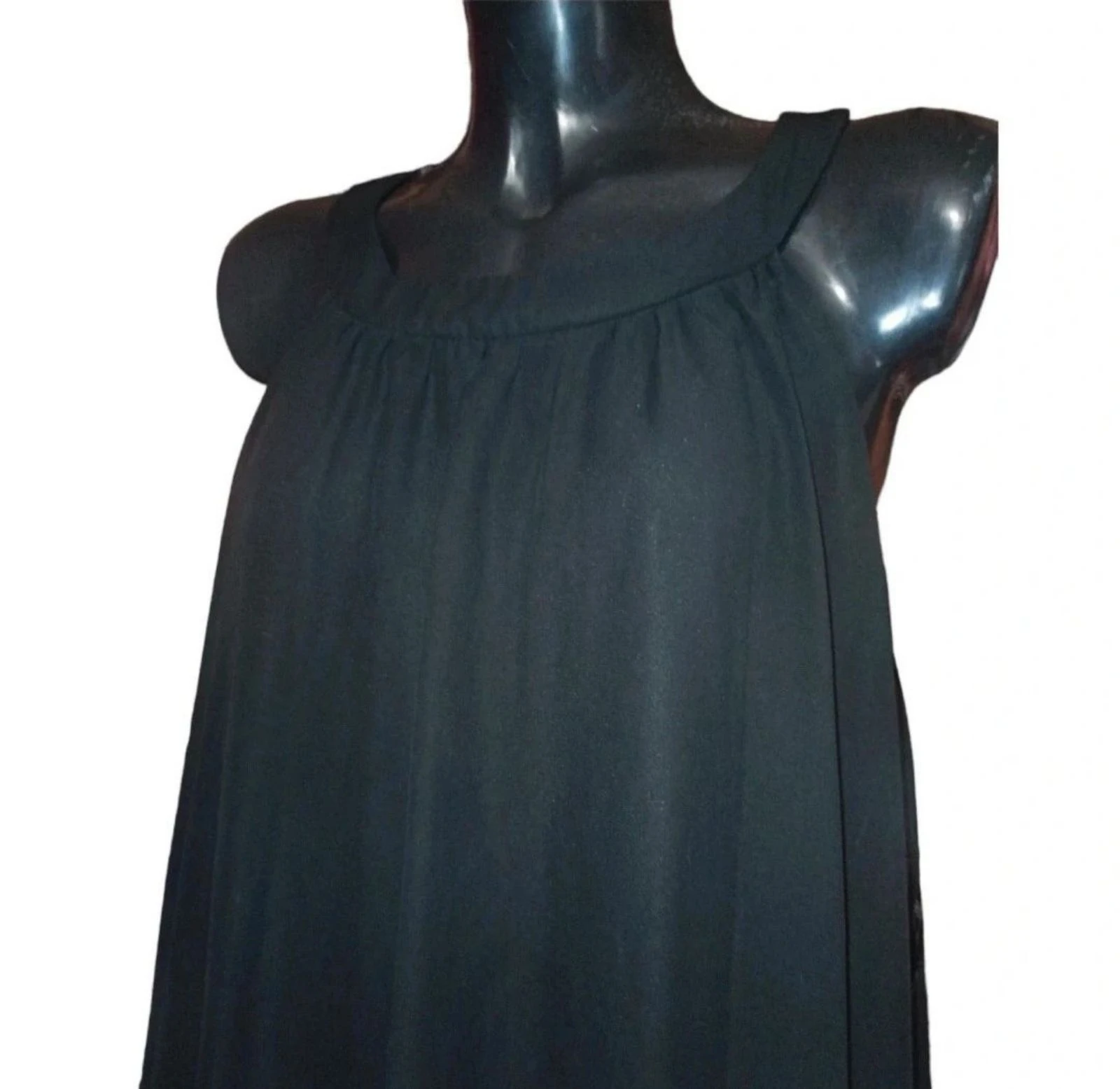 Vestido negro de gasa sin mangas  – photo 5
